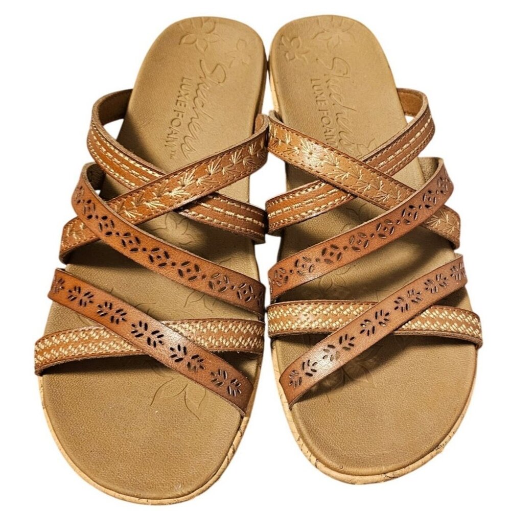 Skechers Luxe Foam Womens Cork Wedge Sandals With Laser-Cut Straps & Floral Inso